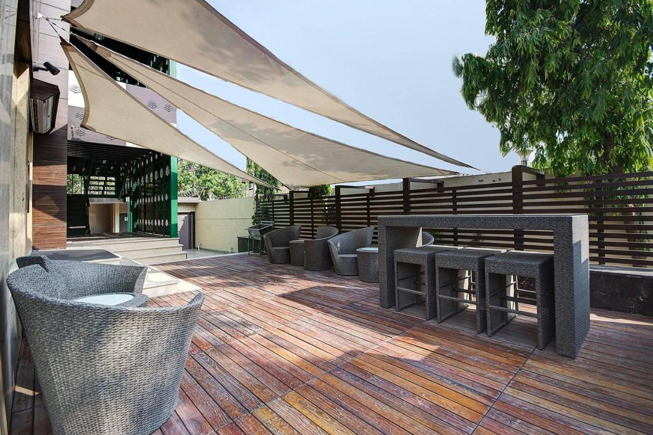 The Palm Spring A Boutique Hotel Naraina Ню Делхи Екстериор снимка